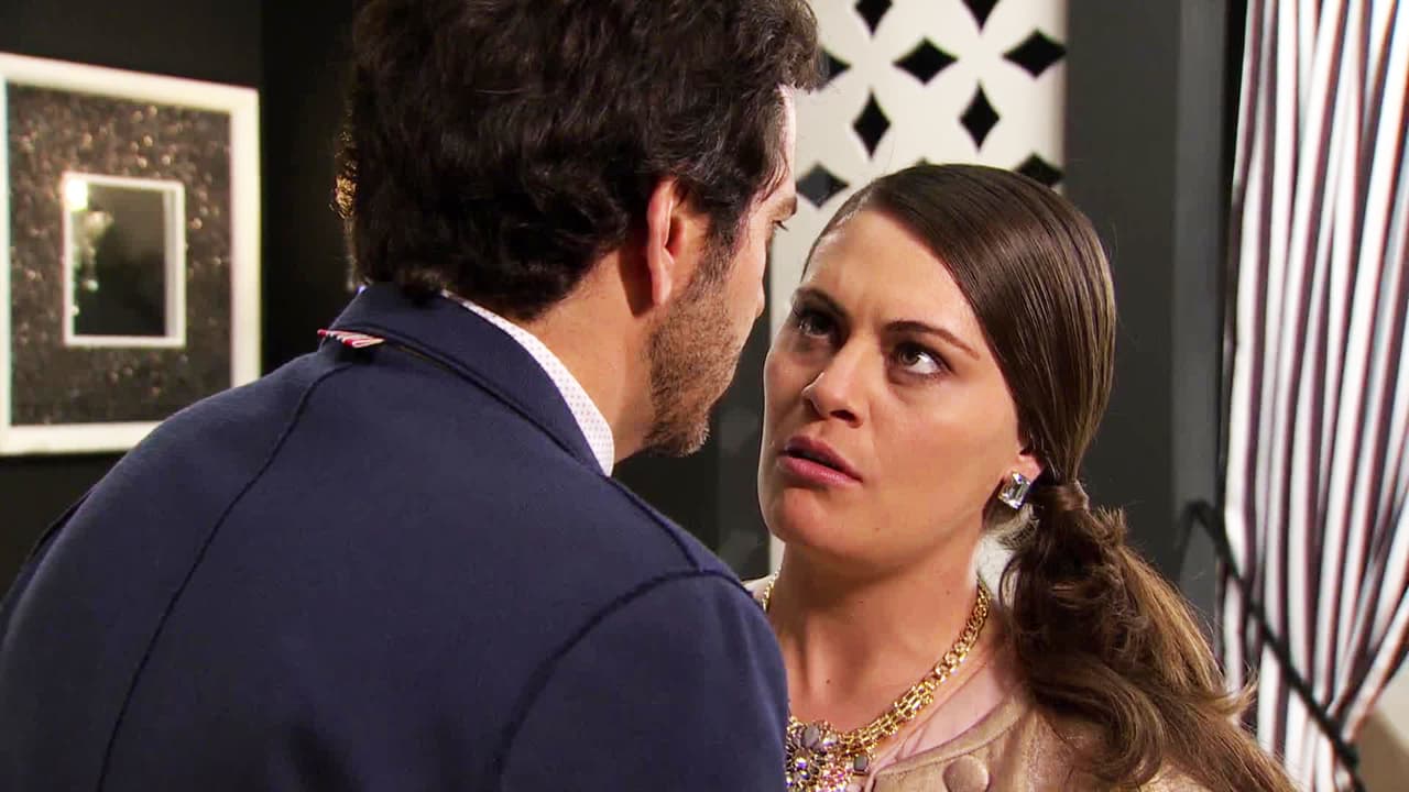 Daniel te echó tierra y le contó que eres amante de Max.