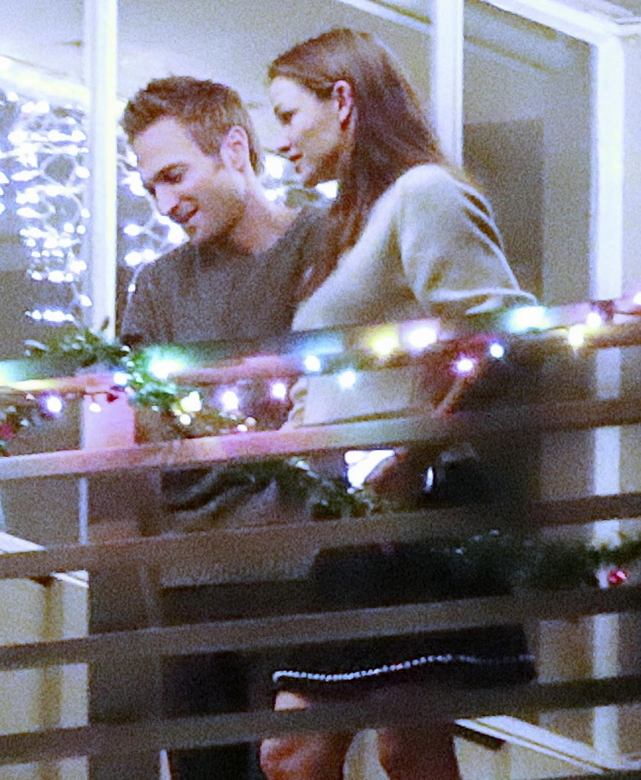 La protagonista de '30 going 13' está muy feliz con el empresario y abogado estadounidense tras cuatro años de relación. Se sabe que Jennifer Garner comenzó a salir con Miller un año después de su divorcio con Ben Affleck.