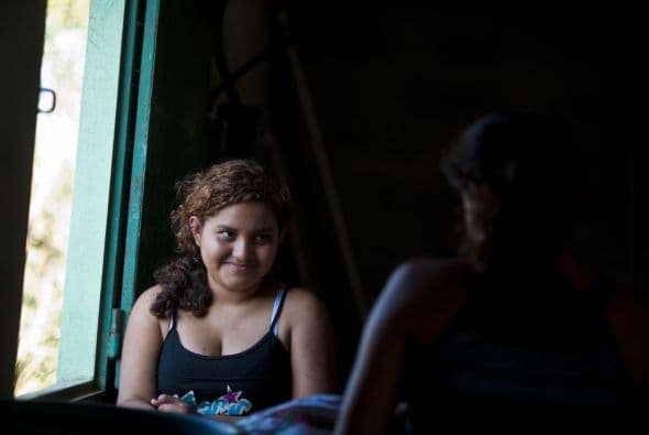 Por su parte, Fátima, su hija de 14 años, dijo estar ansiosa por conocer a su padre, quien abandonó El Salvador cuando tenía poco más de un año de edad.
