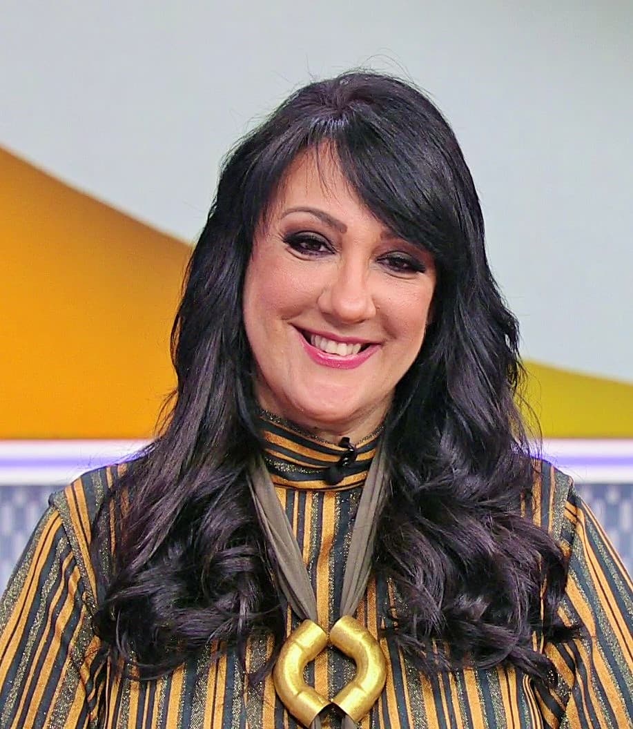 Giannina Azar será la encargada de cerrar el Miami Fashion Week con sus prendas y Francisca Lachapel portará uno de los más exclusivos modelos.
<br>