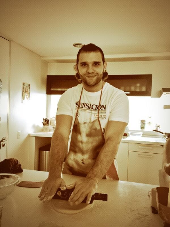 Fabio Melanitto 
<b><a href="https://www.univision.com/entretenimiento/quien-era-fabio-melanitto-el-integrante-del-grupo-uff-que-fue-asesinado-fotos">fue asesinado</a></b> el 15 de agosto de 2018 por un sujeto que le disparó en varias ocasiones cuando estaba en la céntrica colonia Narvarte de la Ciudad de México.