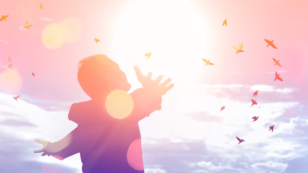 Esta es la hora de cerrar ciclos. Aprovechemos pues esta oportunidad para cambiar, romper patrones limitantes y así poder vivir más libres del pasado, cargar menos y estar más ligeros.