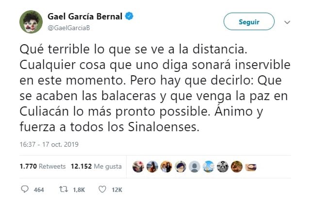 "Qué terrible lo que se ve a la distancia. Cualquier cosa que uno diga sonará inservible en este momento. Pero hay que decirlo: que se acaben las balaceras y que venga la paz en Culiacán lo más pronto posible. 
<b>Ánimo y fuerza</b> a todos los sinaloenses".