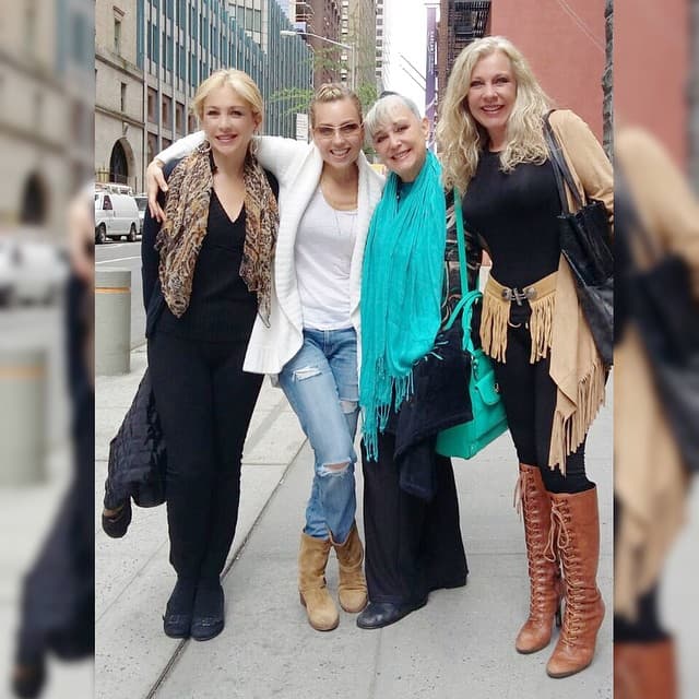 El pleito comenzó porque las hermanas Sodi viajaron junto con Thalía a Nueva York como una gran familia.