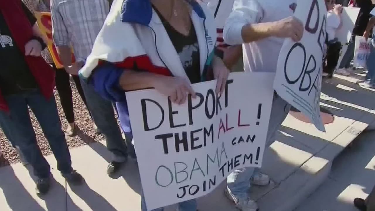 Deportaciones: quién se beneficia de este negocio