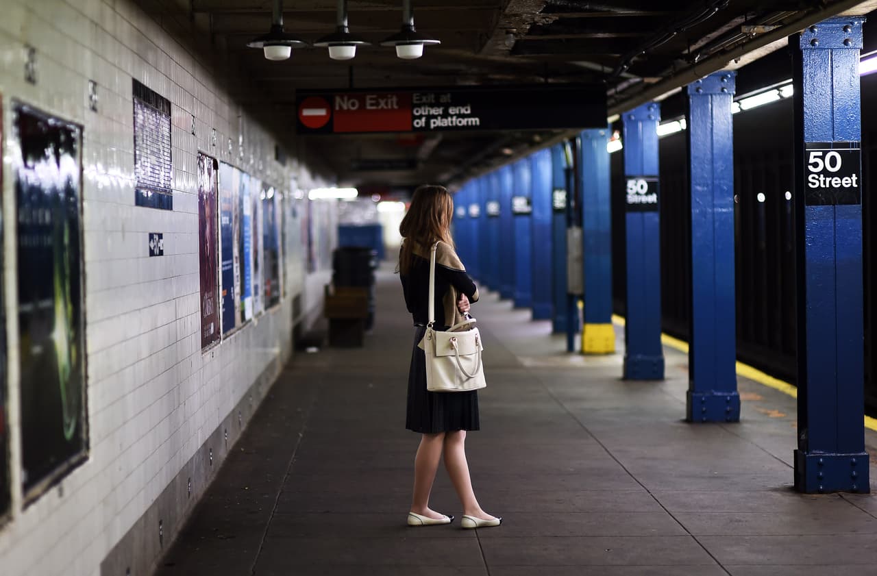 Mujeres de Nueva York se sienten inseguras en el subway