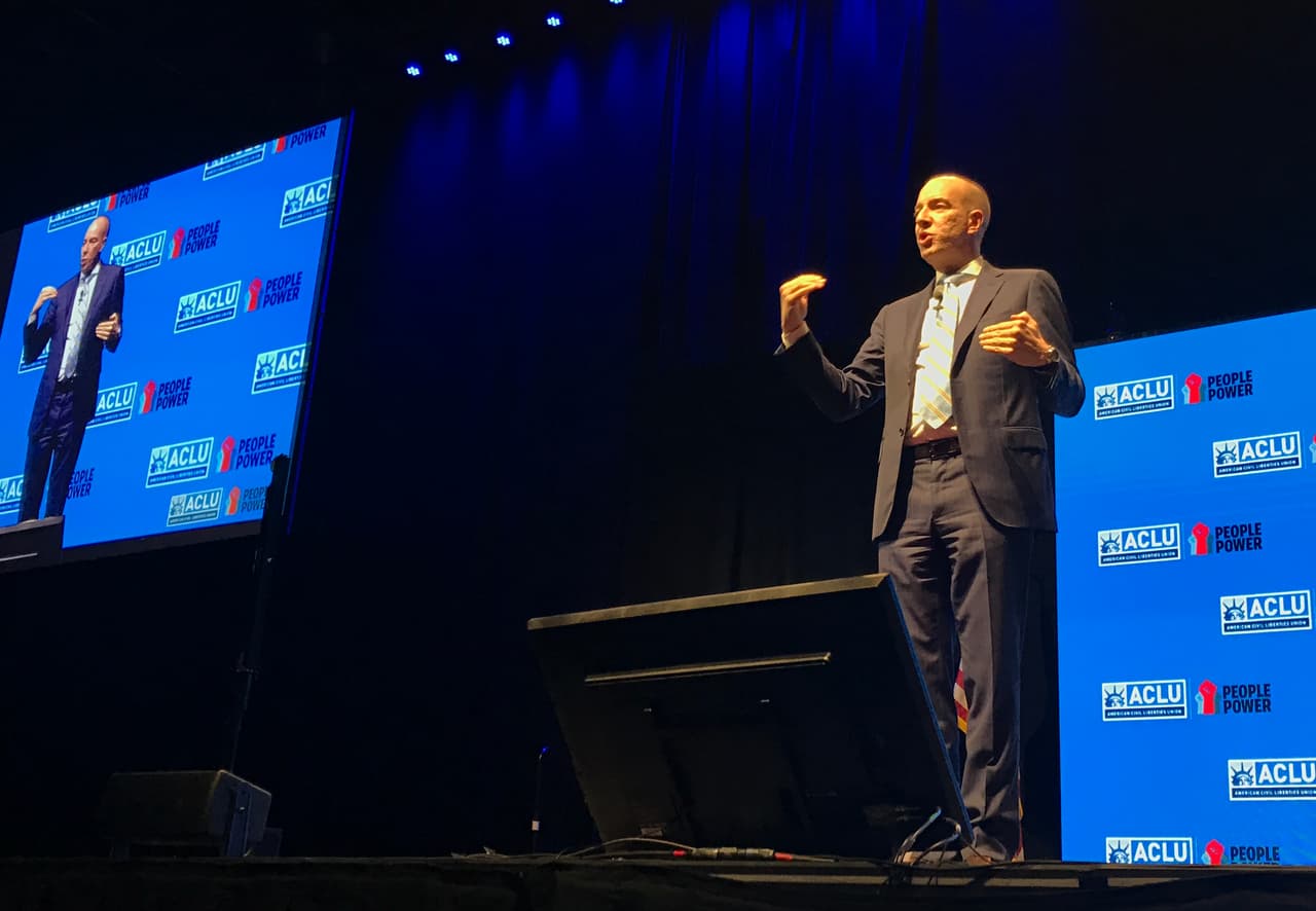 Anthony Romero es el primer hispano en liderar ACLU.