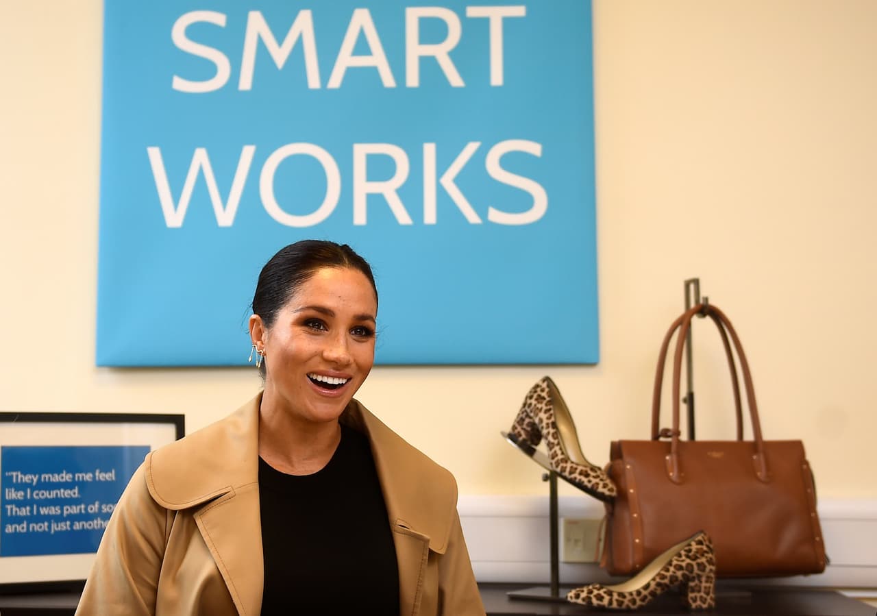 En su primera aparición pública de 2019, Meghan Markle dio consejos de moda a mujeres desempleadas, miembros de la organización benéfica 
<b><a href="https://smartworks.org.uk/">Smart Works</a></b>.