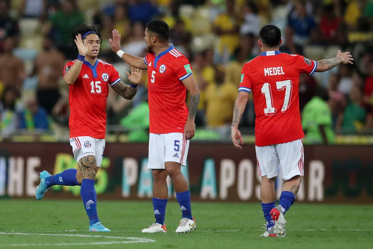 Intensa actividad en la Conmebol en su Jornada 17 de las Eliminatorias rumbo al Mundial Qatar 2022 con nuevas selecciones clasificadas y las que luchan aun por el Repechaje.