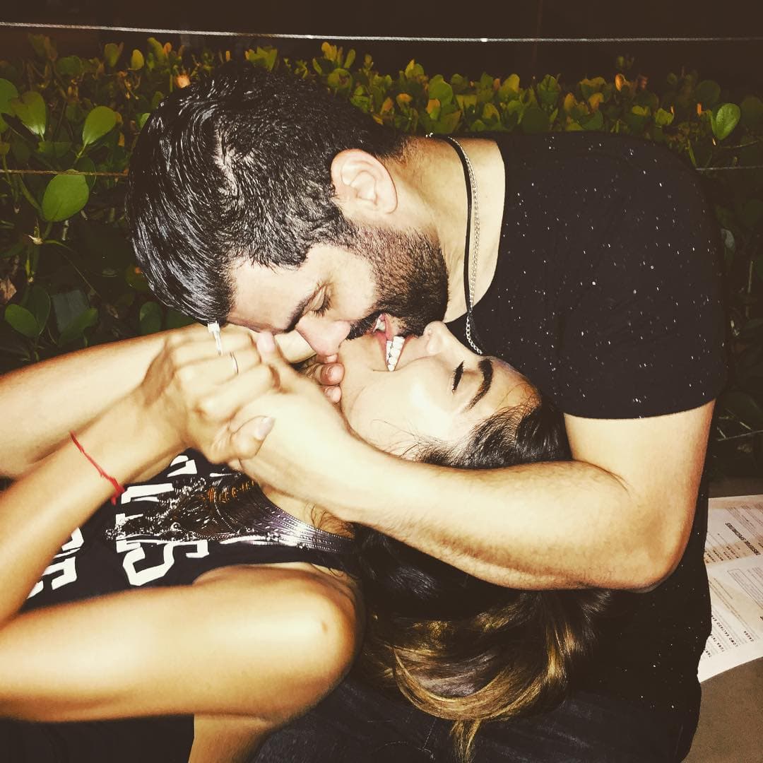 <b>TRATAMIENDO MÉDICO. </b>"A finales del 2019 o del otro (2020) nos gustaría plenear la llegada de otro bebé. Como 
<b>tengo una condición en la sangre que no me perimite embarazarme</b> y cuando por fin lo logro estoy más propensa a perder el embarazo, 
<b>tendré que entrar a un tratamiento</b> 3 a 4 meses antes, para que aumente la posibilidad de que lo logremos. Con mucha fe en Dios vamos a buscarlo".