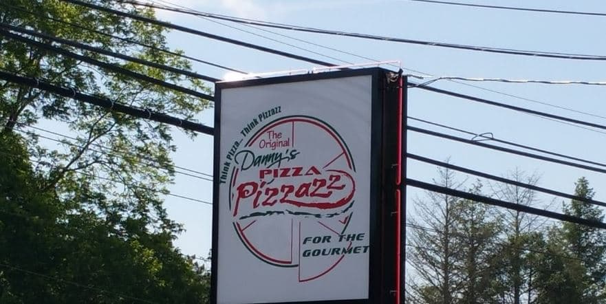 Recibió una factura con marcas sexuales de una pizzería