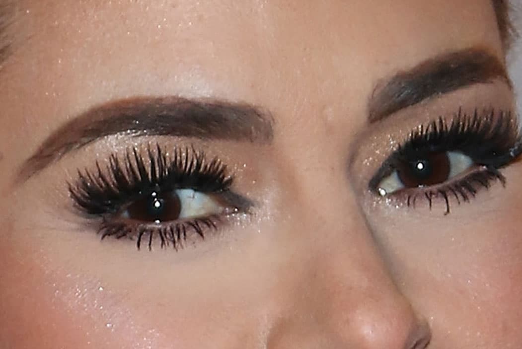 Dicen que la mirada es un espejo del alma, y ella lo demuestra con estos impresionantes ojos.