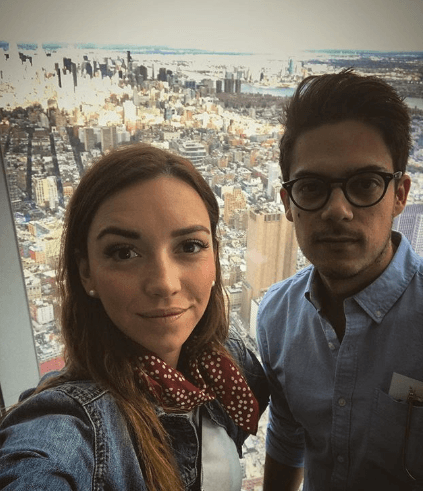 Después de un par de meses de celebrar su primer aniversario de bodas, a través de un video difundido en YouTube, la actriz y su esposo anunciaron que atravesaban por una crisis matrimonial y se encontraban separados.