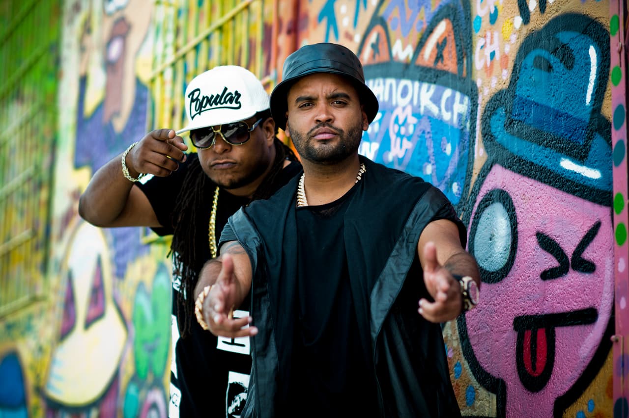 <span class="cms-h3-H3"><b>Zion y Lennox. </b></span>
<b><h3 class="cms-h3-H3">Nominaciones: 2</h3> ¿A qué están nominados? </b> Artista Del Año Urbano y Grupo o Dúo Del Año.