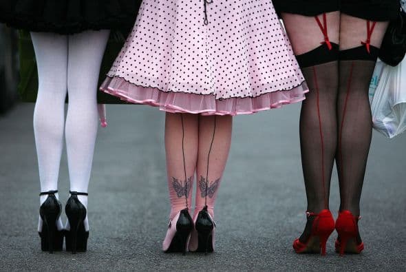 2 " Las mujeres también tuvieron que gastar más el año pasado. Comprar medias en diciembre pasado costó un 12.3% más que un año antes.