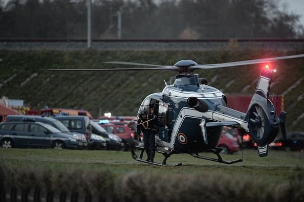 Heridos trasladados en helicóptero.