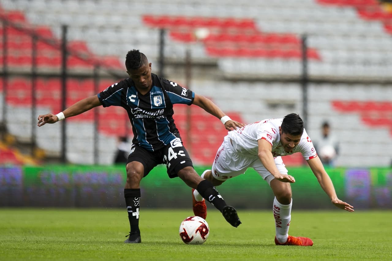 El Querétaro dominó a los Xolos de principio a fin y terminó goleándolos por 3-0 con goles de Nahuelpán, Ruiz y Castillo.