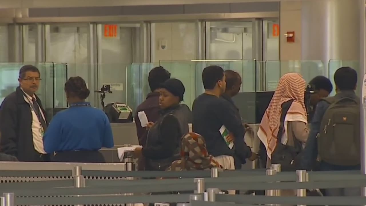 Líderes y organizaciones de Illinois reaccionan frente a regla de carga pública