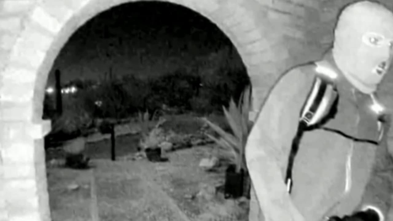 Nuevas pistas sobre búsqueda de Nancy Guthrie: Un posible anillo, armas y comunicación con México