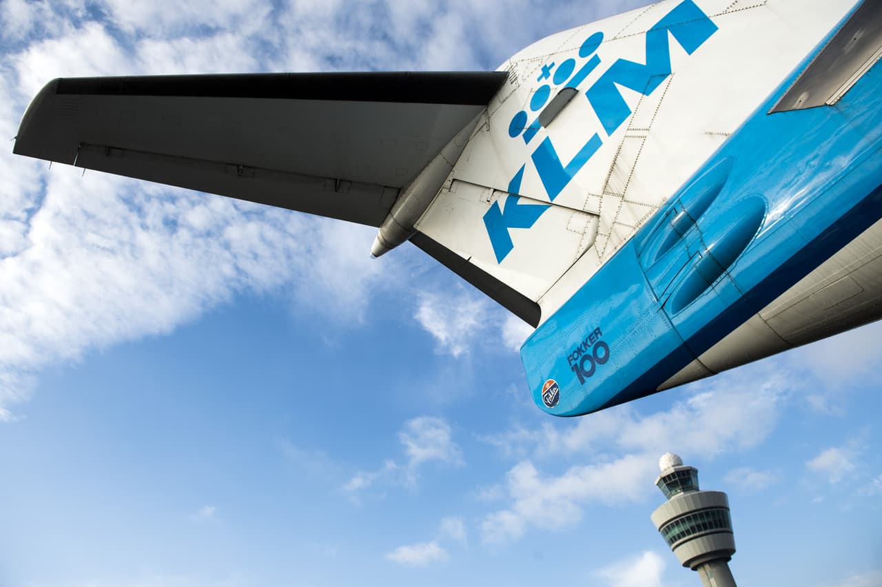 <b>Puesto 16. KLM Royal Dutch Airlines</b>
<br>
<br>La aerolínea bandera de Países Bajos fue reconocida por su desempeño durante la crisis del covid-19.
<br>
<br>Skytrar recibió información de viajeros de más de 100 nacionalidades diferentes.