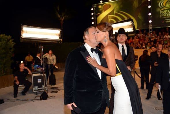 Así los vimos en la alfombra de 2014. ¡Quñe cariñosos!