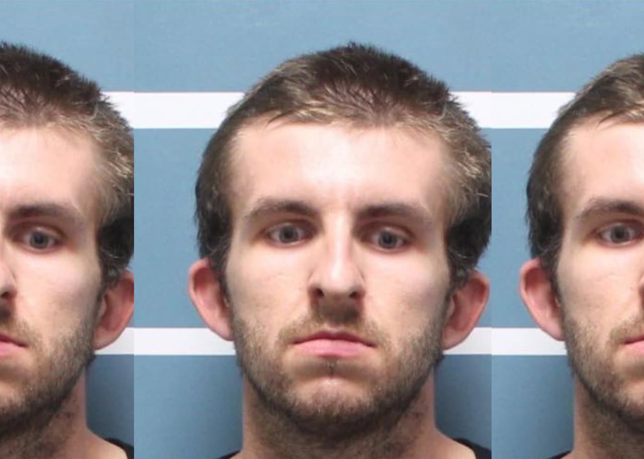 <b>Adam Lathrum, 25</b>