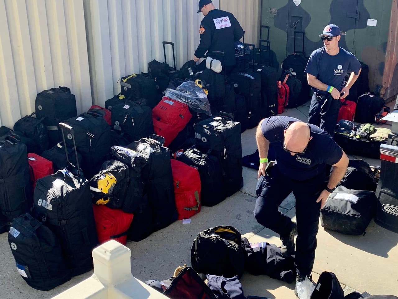 El equipo especializado tiene experiencia desastres naturales y han apoyado en los terremotos de Haití, Nepal y, más recientemente, el de México en 2017.
<br>