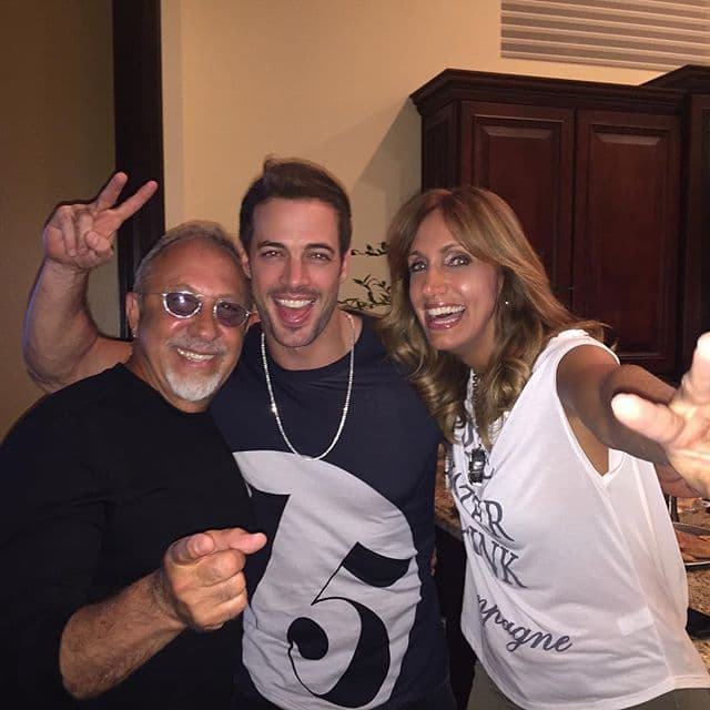 Es por eso que vimos al productor y a su sobrina celebrando junto con William en su cumpleaños.