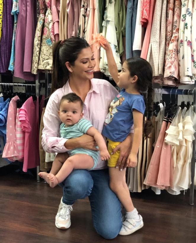 Ana Patricia y sus hijos están construyendo una hermosa y divertida relación, ella no escatima en pasar tiempo de juegos con los niños.