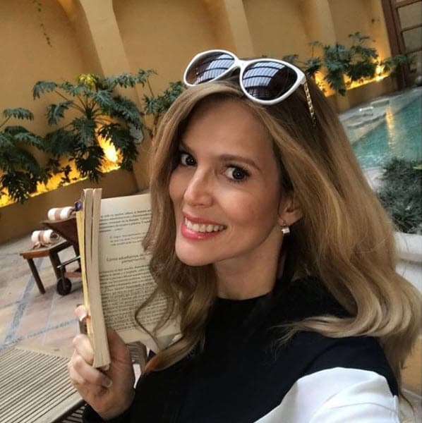 Terminó su video mandando un mensaje a todos sus seguidores: "Tomen esto como ejemplo, cuando la gente hable de ti, cuando la gente te critique, cuando la gente opine de ti, recíbelo como eso, como una opinión, recíbelo con amor porque por algo te llegó”.