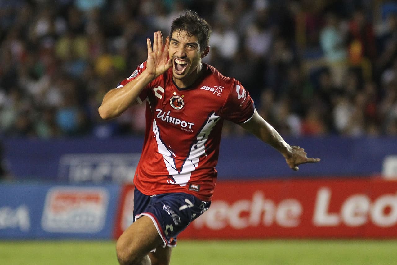 Alan Zamora destacó el trabajo de balón Juan Carlos Osorio