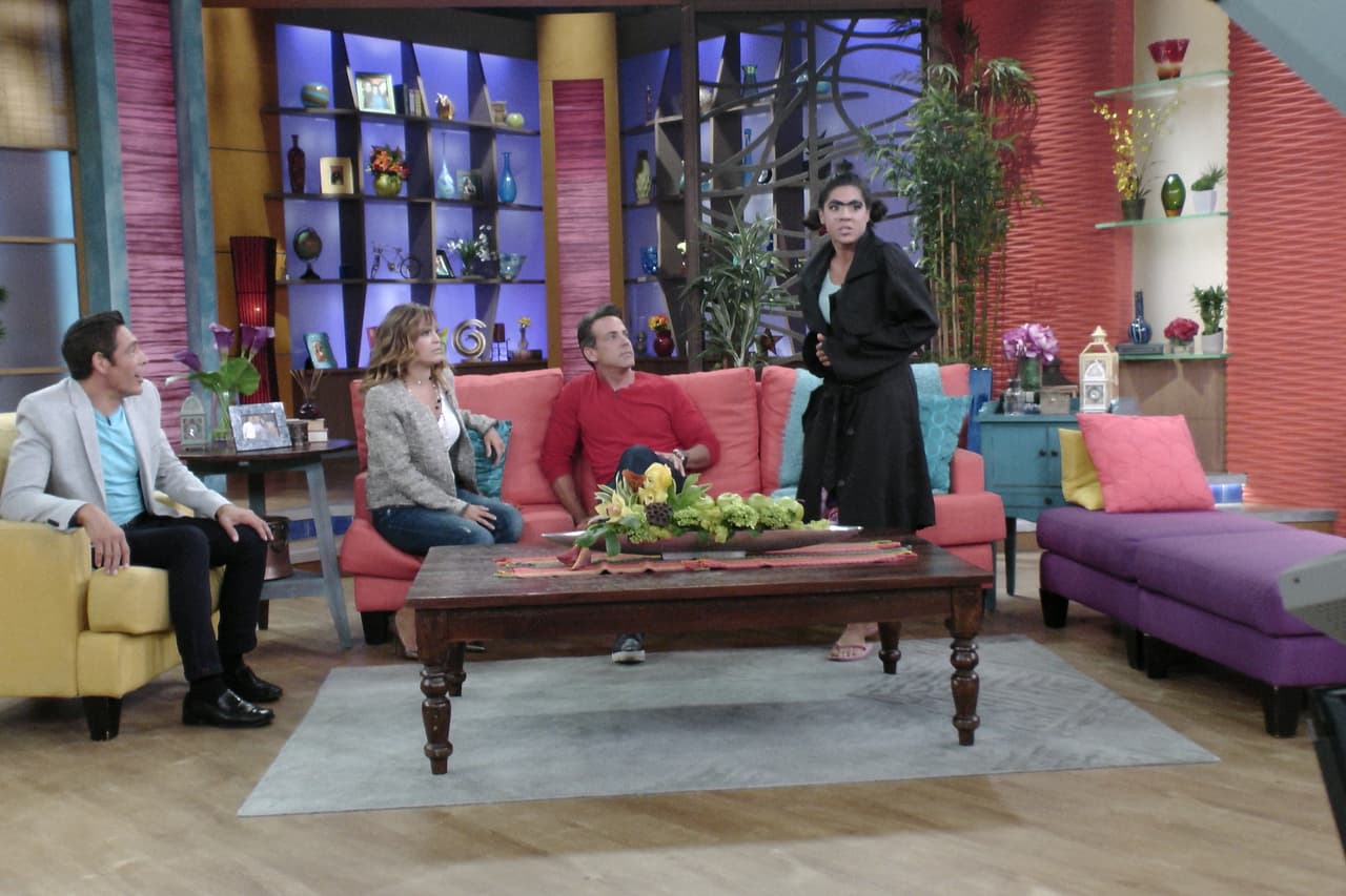 Carlos quedó totalmente sorprendido de la belleza de Mela.