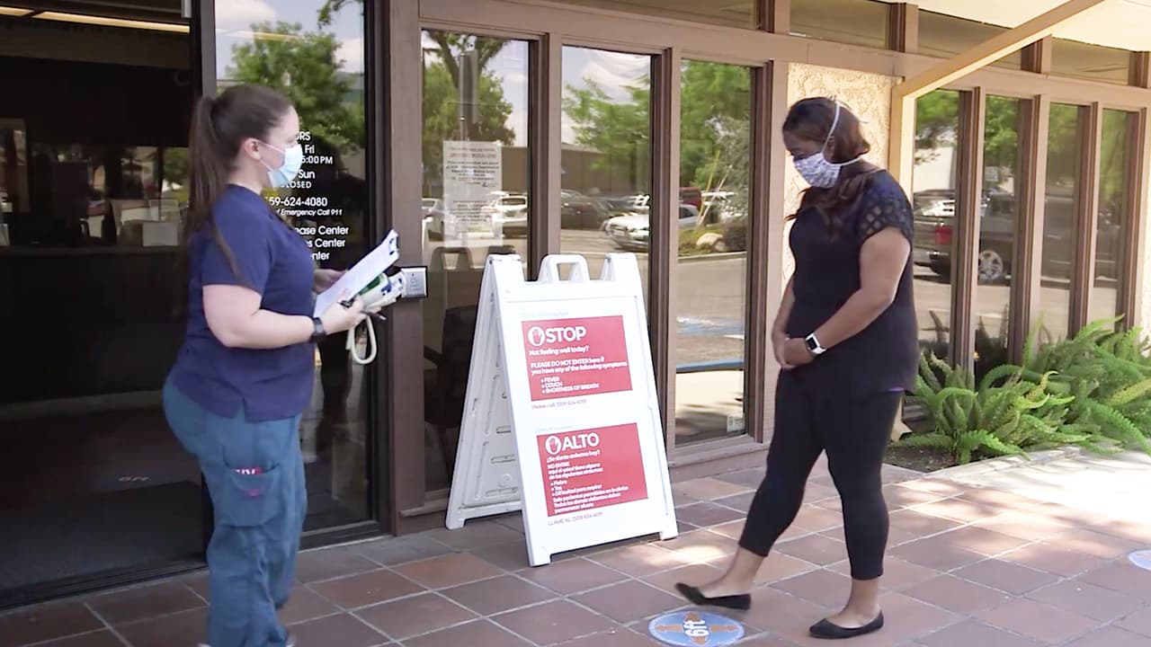 Hospital de Visalia suspende cirugías no esenciales debido a crisis por repunte de casos de coronavirus