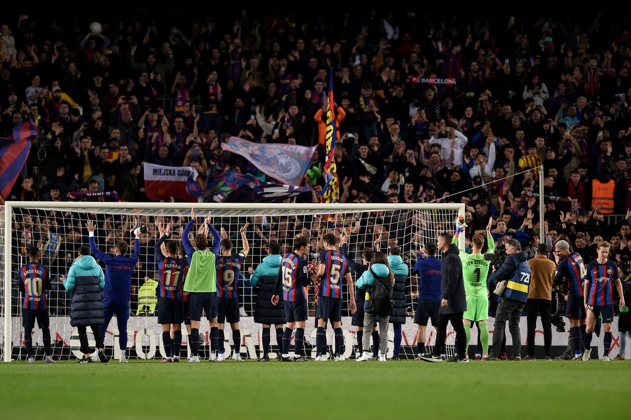 Barcelona se llevó un Clásico dramático y casi tiene LaLiga en la bolsa