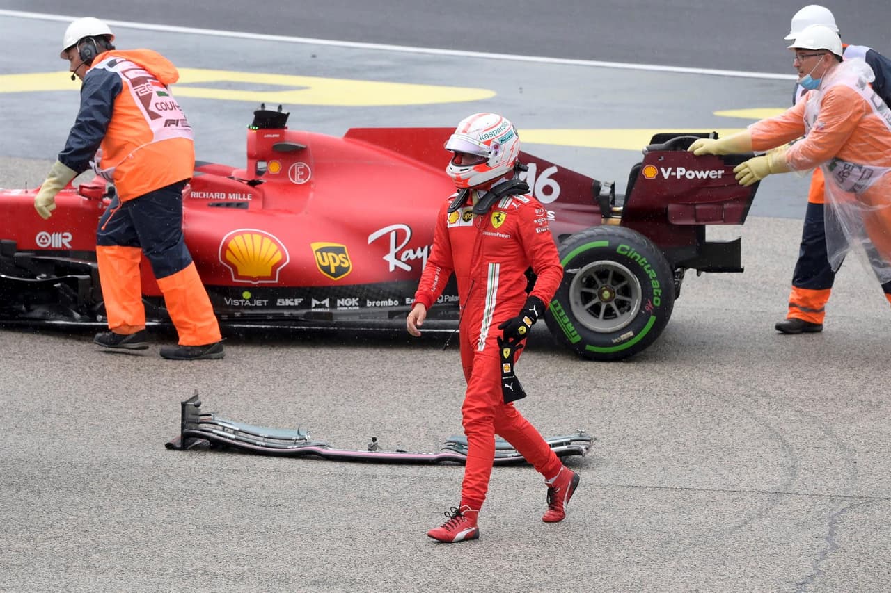Esteban Ocon es campeón del Gran Premio de Hungría. La carrera se vio accidentada y detenida con bandera roja cuando Bottas se deslizó hacia la parte trasera del McLaren de Norris, quien se inclinó hacia el auto de Verstappen, y Bottas se estrelló contra el segundo Red Bull de Sergio Pérez. Stroll intentó zambullirse por el interior en la curva 1, pero golpeó el Ferrari de Charles Leclerc, que a su vez chocó contra Ricciardo. Vettel fue segundo y Hamilton consiguió la tercera posición.