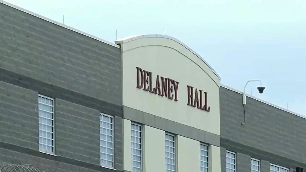 Estado Migratorio | ¿Qué pasa en el centro de ICE Delaney Hall en Newark? Entre huelgas y denuncias de maltratos
