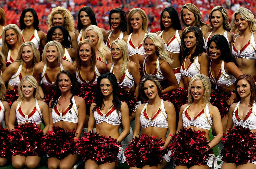 Kansas City Chiefs es un equipo sólido en ambos lados de la pelota y buscaran alcanzar el Super Bowl con el ánimo de sus fieles porristas