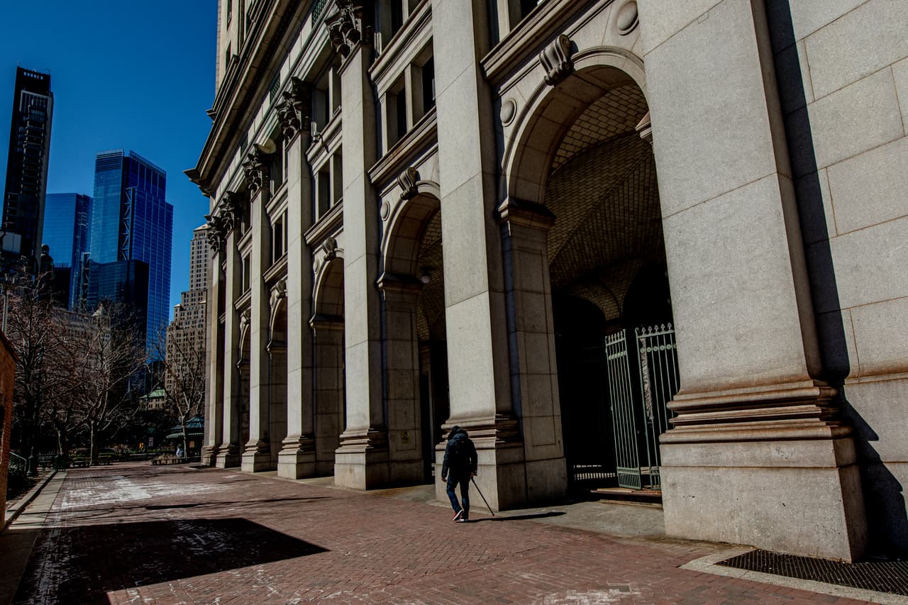 Empleados municipales de NYC regresan al trabajo en persona a partir del 3 de mayo