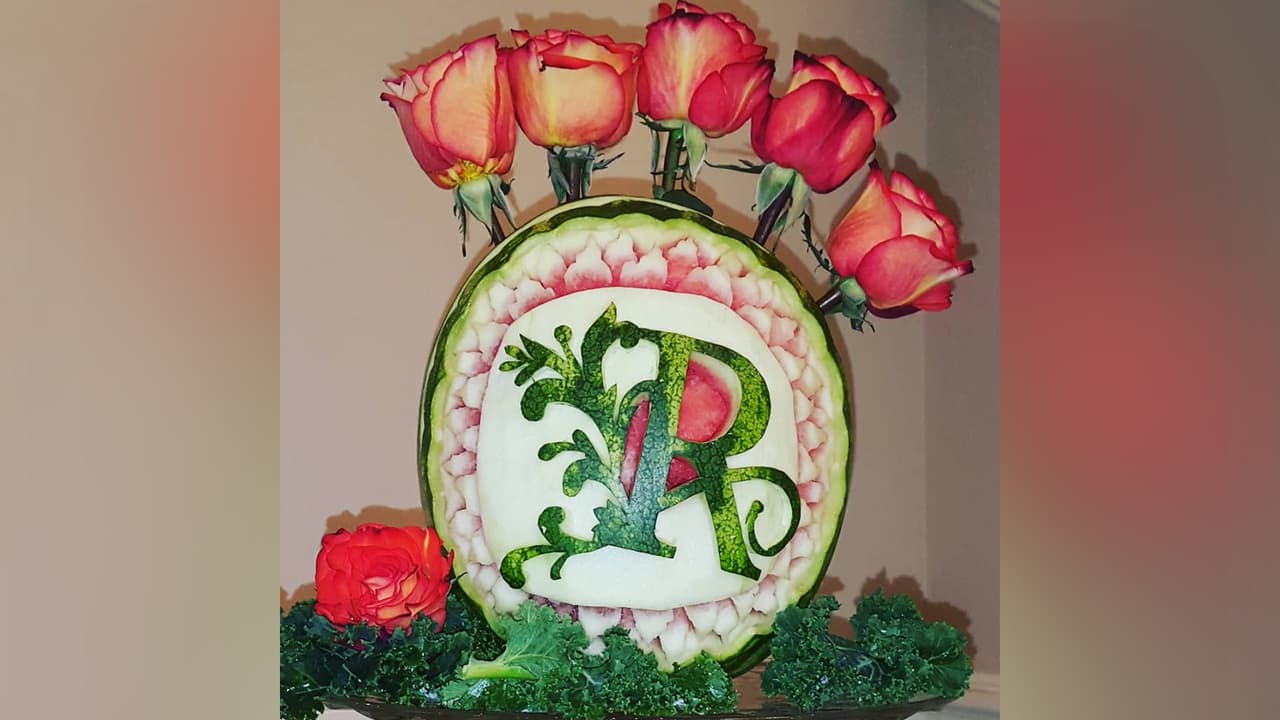 En el 2015 Dunn le hizo unos arreglos frutales a una amiga y se dio cuenta que tenía un talento que desconocía.