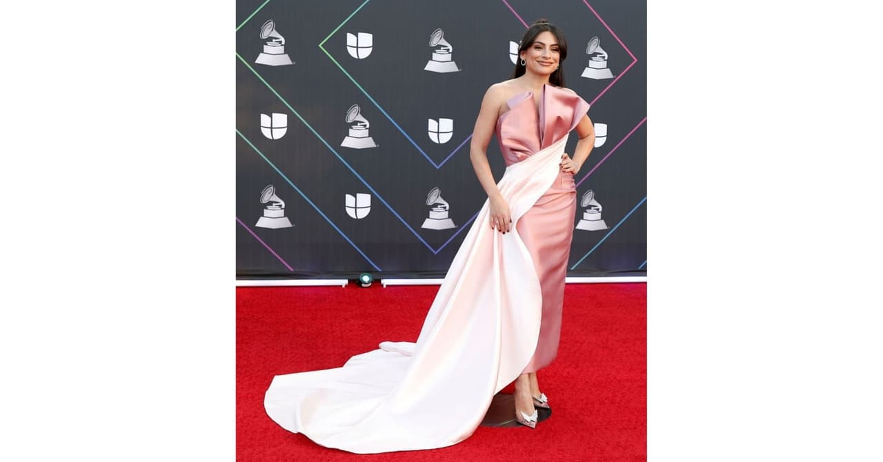 En ese entonces la protagonista de 'Corazón indomable' dijo que 
<b>"sus principios no se lo permitirían</b>" y su carrera iba en ascenso, por lo cual no necesitaba 
<b>"publicidad barata"</b>, declaró a TVNotas.
<br>