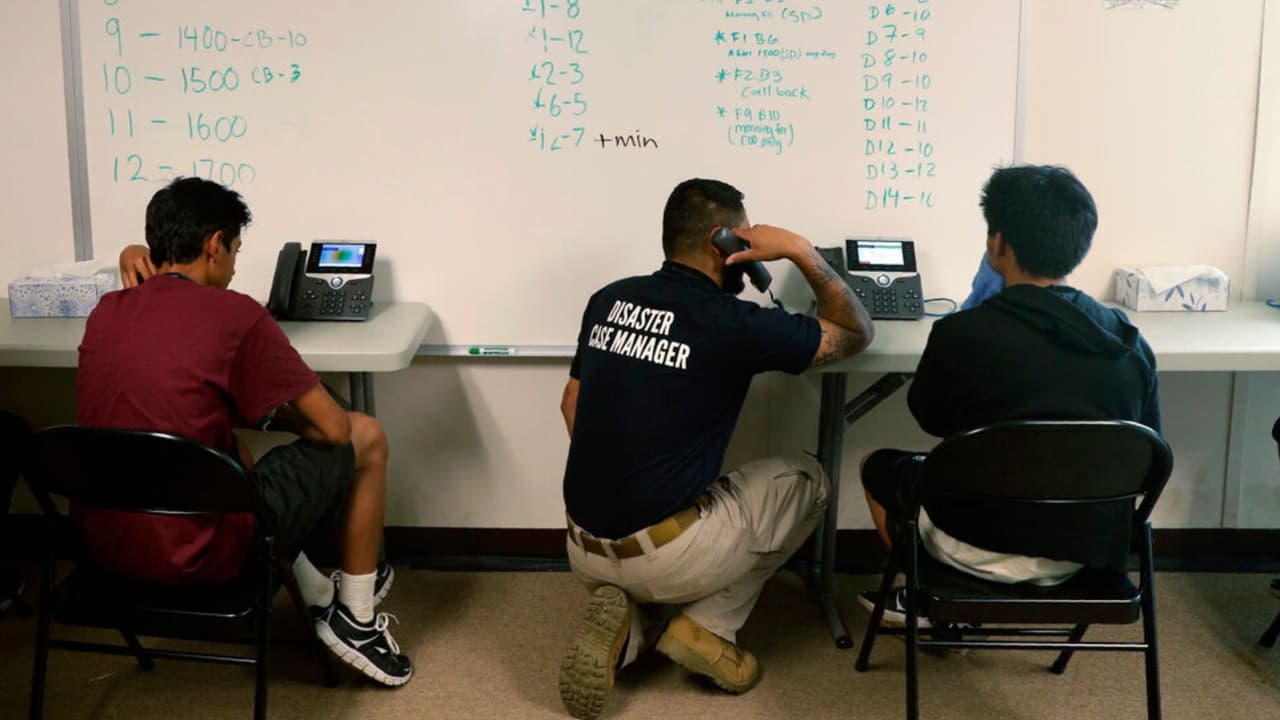 Escuelas se preparan ante posibles redadas de ICE en Orlando que buscan detectar alumnos migrantes