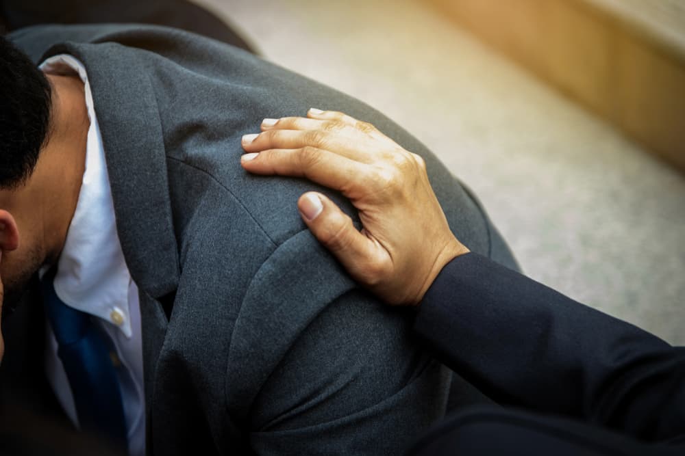 <h3 class="cms-H3-H3"><b>LIBRA</b></h3>
<br>Tú disfrutas relacionarte, armonizarte y equilibrar sutilmente tu energía con el de otras personas. Tienes el don de entender y de ponerte en la piel de aquel que acude a ti.
<br>