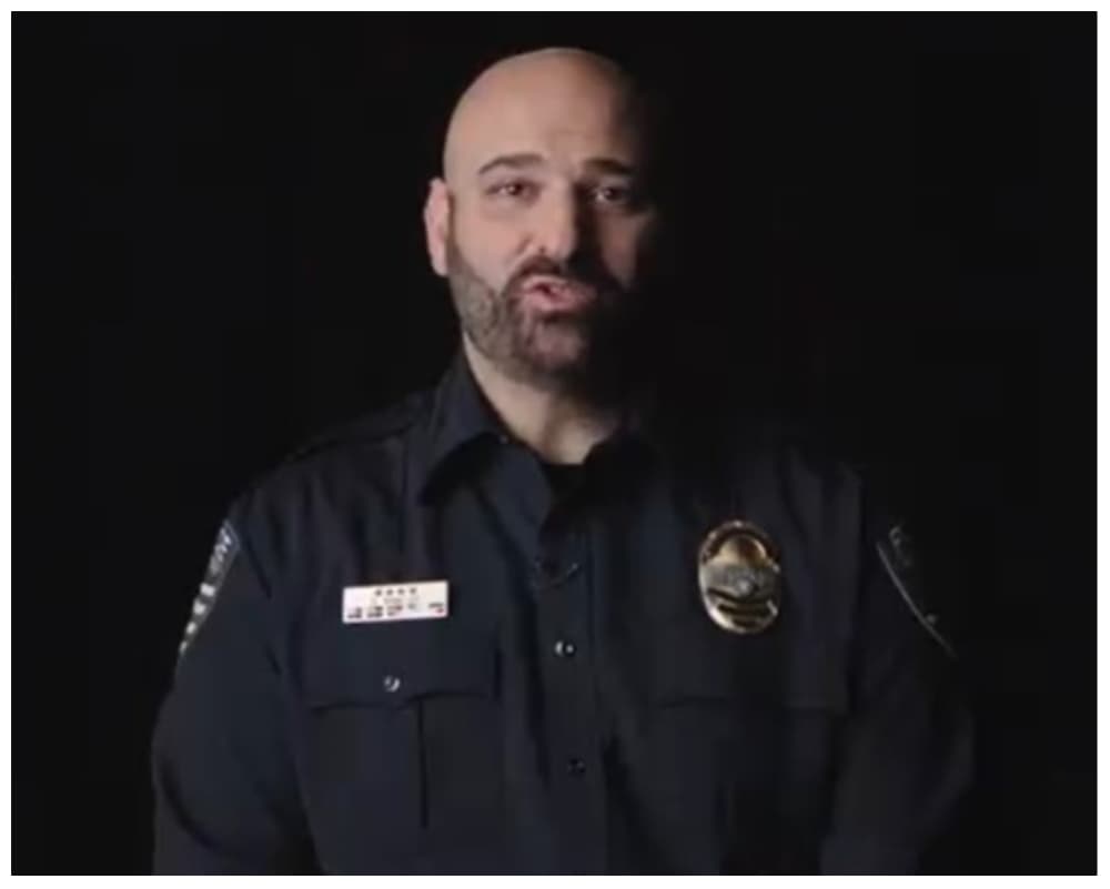 Los agentes llegaro a tiempo para ayudar a la menor de edad que se encontraba cautiva en una casa.