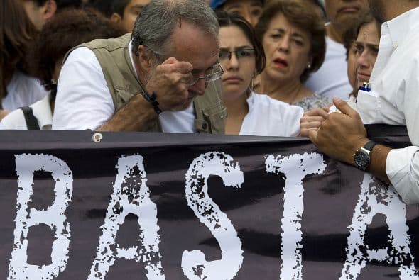 Aún no se resuelve el crimen de Juan Francisco Sicilia. Sin lugar a dudas, su padre, Javier, seguirá movilizándose para manifestar que los mexicanos están cansados de la violencia en su país.