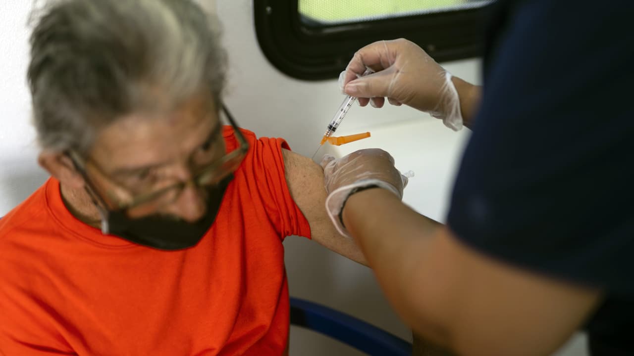 Pacientes en hospitales por covid-19 en Puerto Rico están en su cifra más baja en dos meses