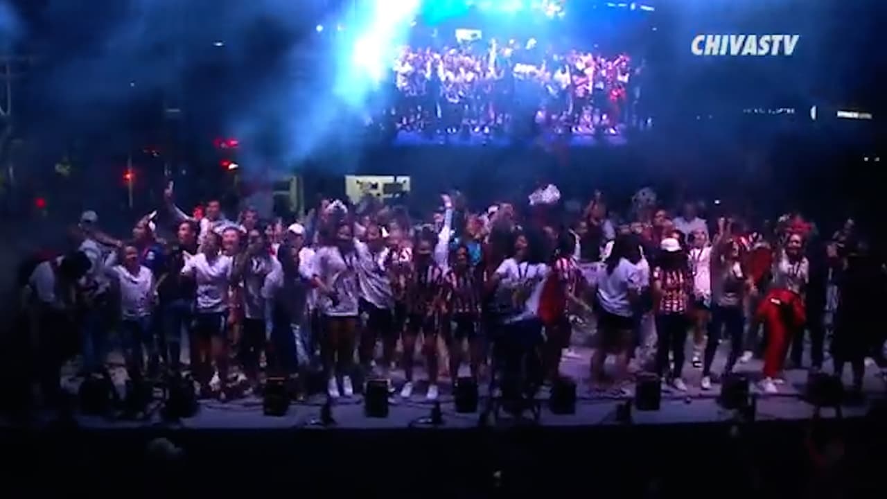 Chivas Femenil festeja título al son del mariachi y reggaeton