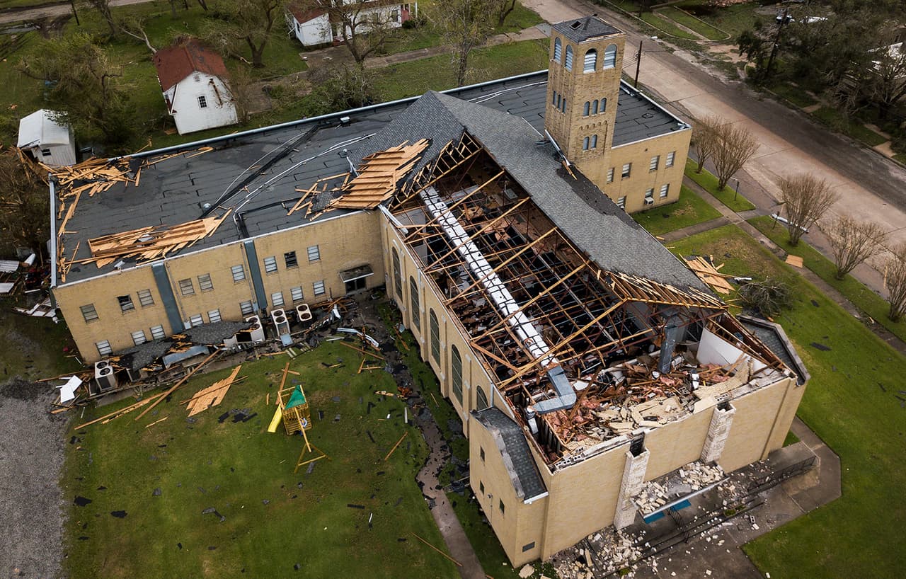 Los daños en la Primera Iglesia Bautista de Refugio, Texas.