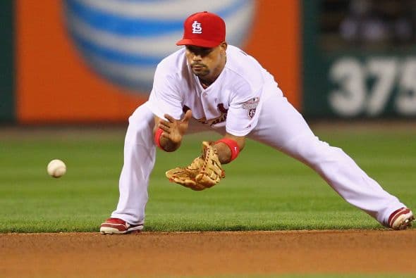 Dominicano Furcal se retira tras 14 campañas en las mayores
