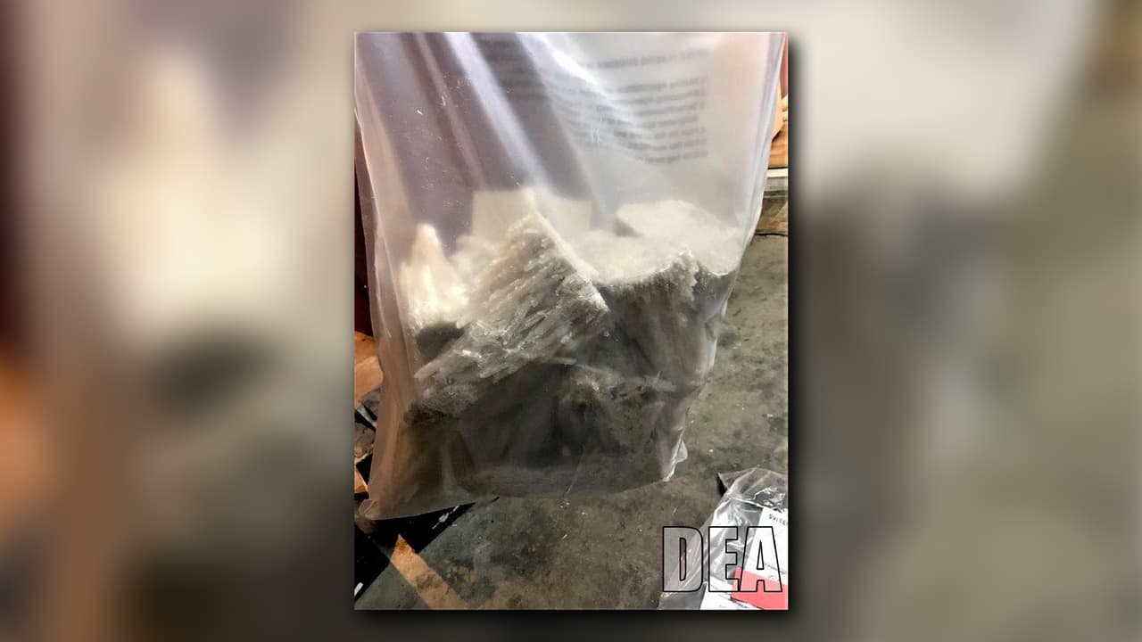 La “Operación Wu Block”resultó en la incautación de más de 58 kilogramos de metanfetamina, más de dos kilogramos de heroína, 31 armas y $ 56,000 y la detención de 68 personas.