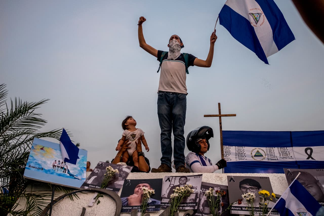 <h3 class="cms-h3-H3">Return to the slideshow <a href="https://www.univision.com/univision-news/latin-america/the-rebellion-of-the-sandinistas-grandchildren">'The rebellion of the Sandinista's grandchildren.'</a></h3>
<br>
<br>
<h3 class="cms-h3-H3">Go to the next chapter: <a href="https://www.univision.com/univision-news/latin-america/the-rebellion-of-the-sandinistas-grandchildren-remembrance-fotos">Remembrance</a></h3>